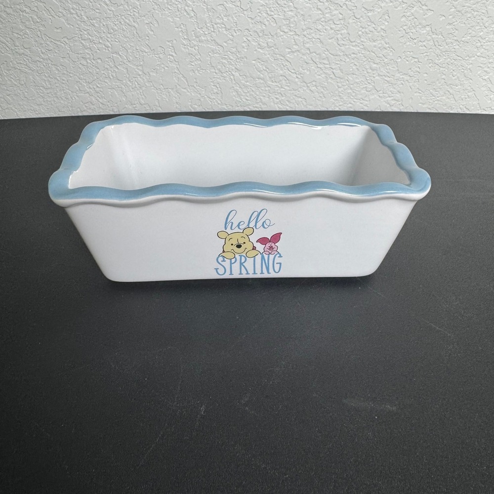 Disney Mini Loaf Pan Winnie the Pooh White Blue Hello Spring Scalloped Stoneware